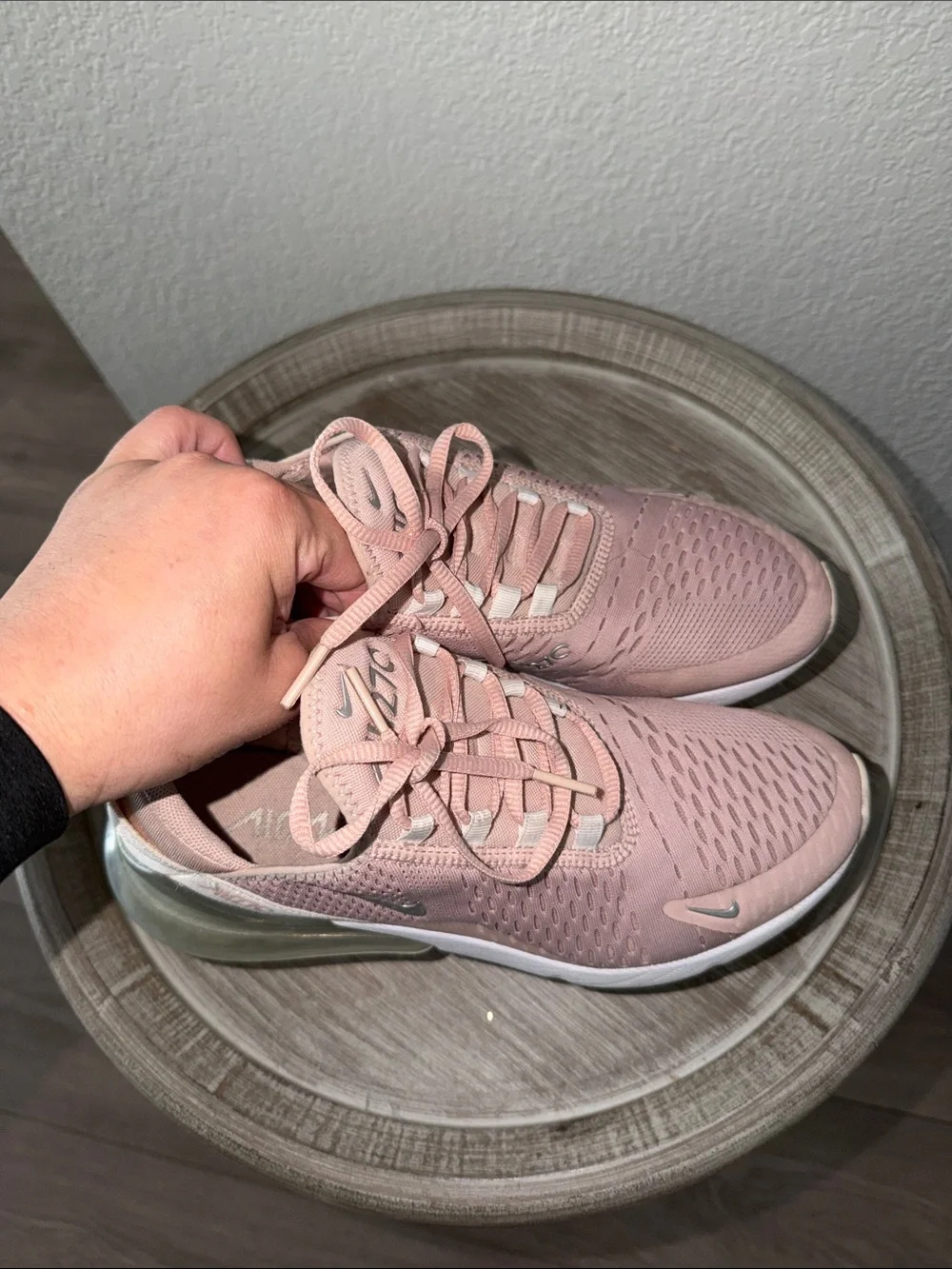 Nike Women’s Air Max 270 in size 9 - Picture 7 of 7